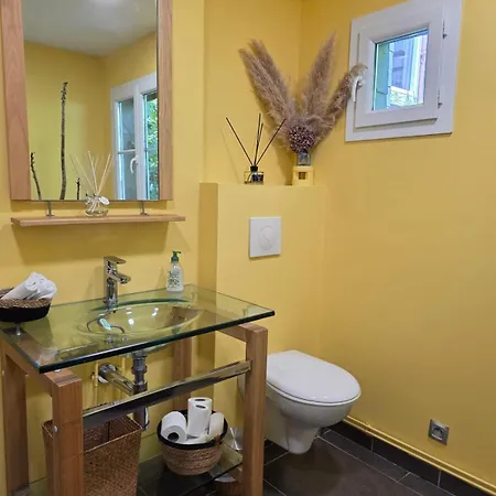بيت للعطل La Petite Tour De Lestuaire Panoramic Sea View & Private Terrace