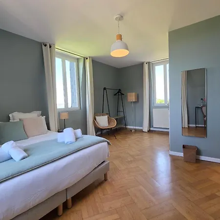 بيت للعطل La Petite Tour De Lestuaire Panoramic Sea View & Private Terrace *